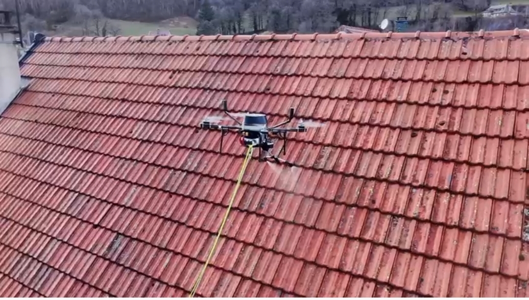 1000001988 Drones Services Auvergne Nettoyage par drone