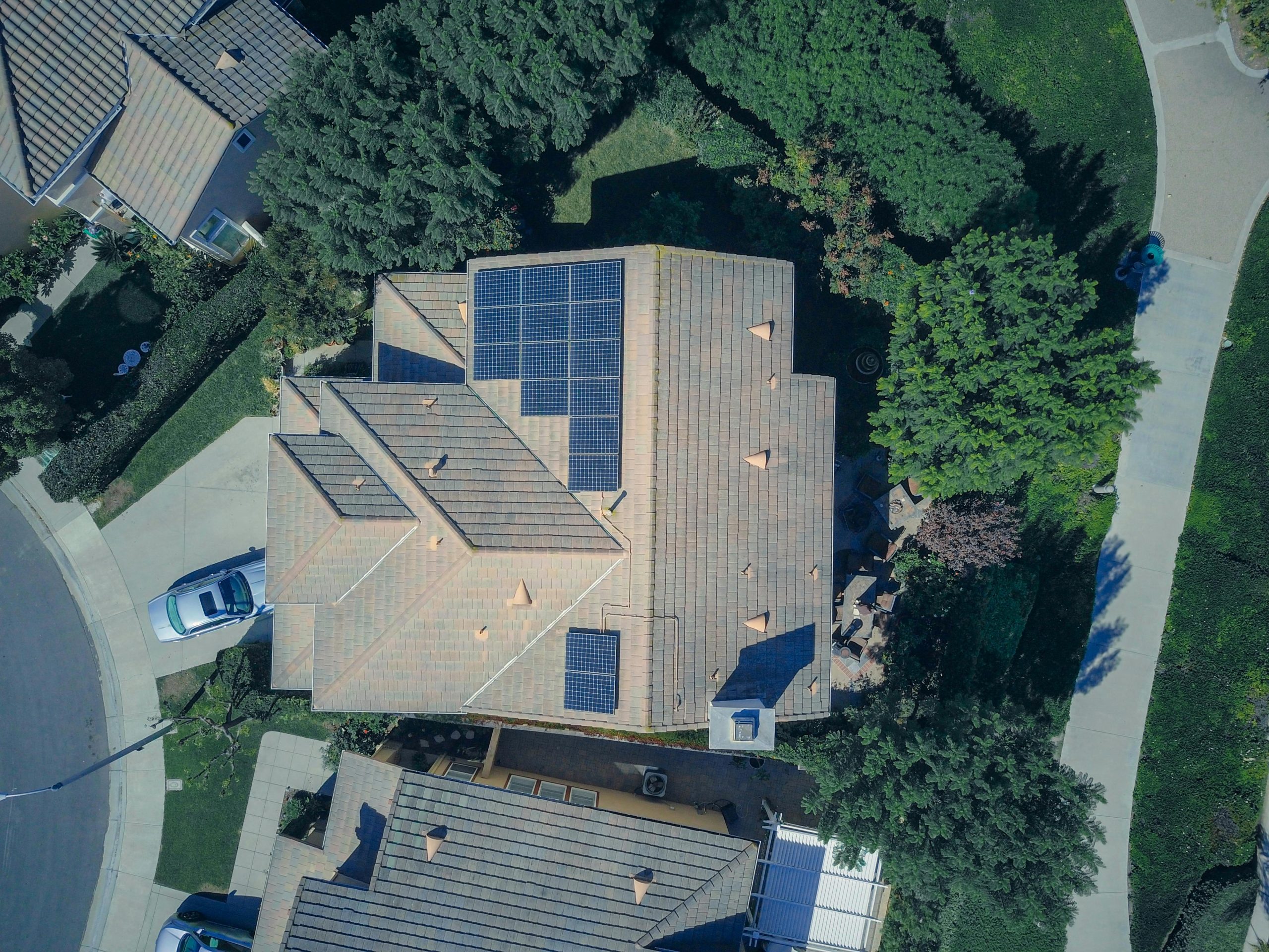 Entretien de toiture, entretien de panneaux solaires